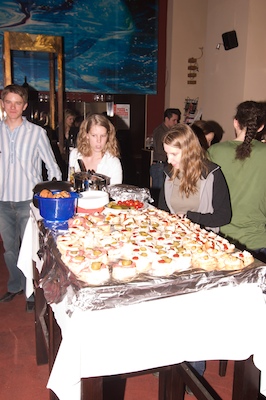 das Buffet - überbelichtet